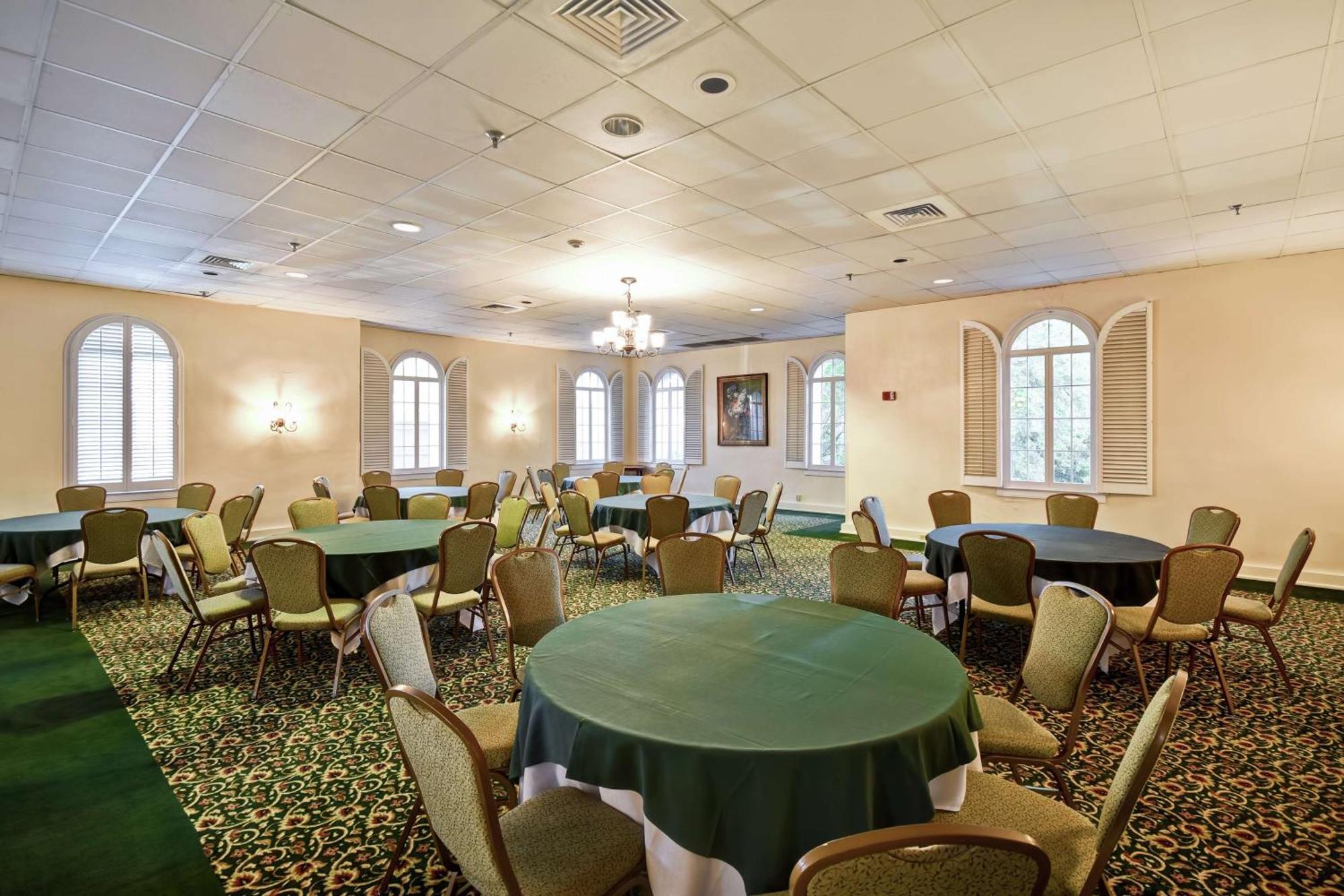 Embassy Suites Charleston - Historic District Zewnętrze zdjęcie