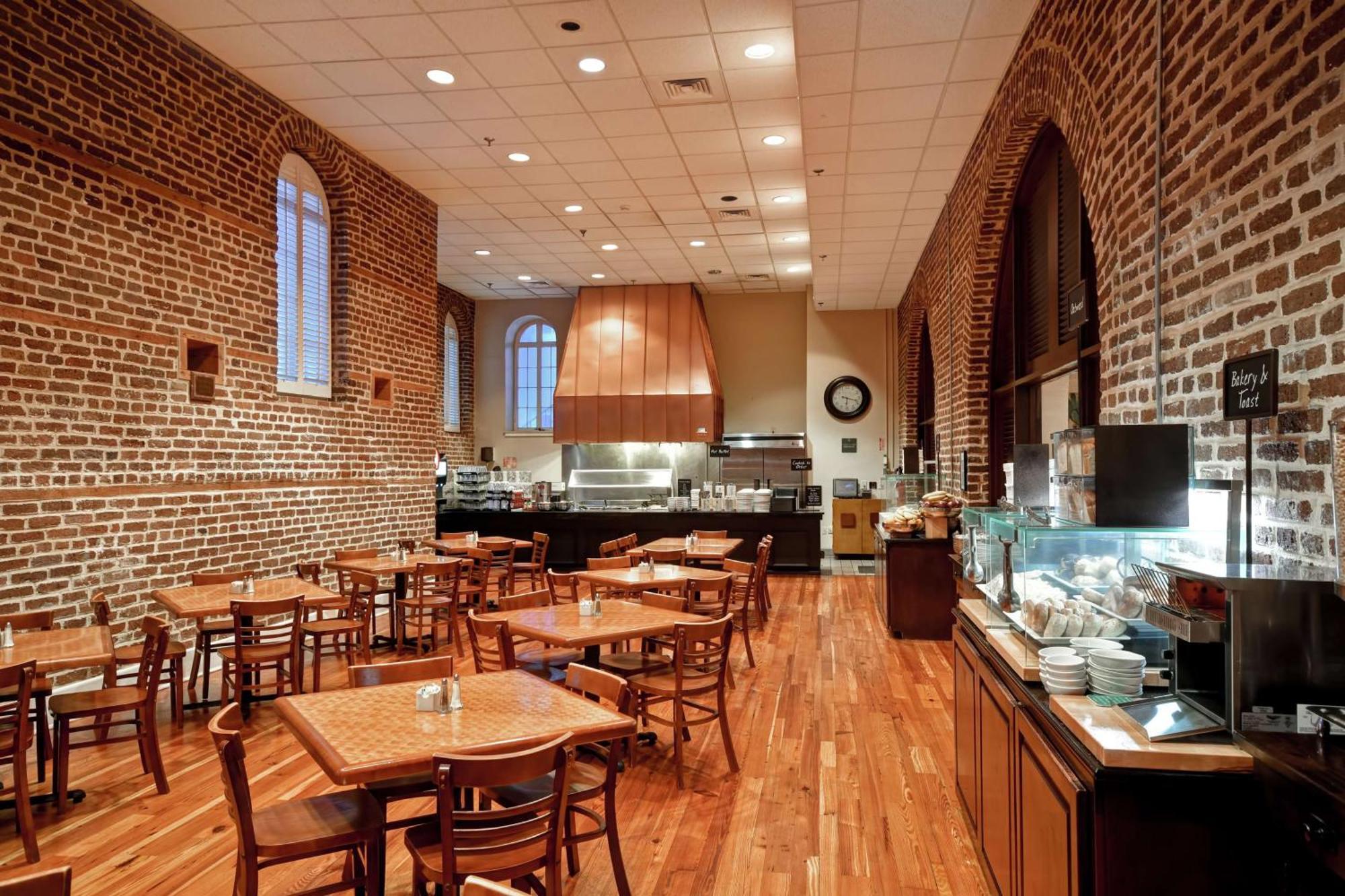 Embassy Suites Charleston - Historic District Zewnętrze zdjęcie