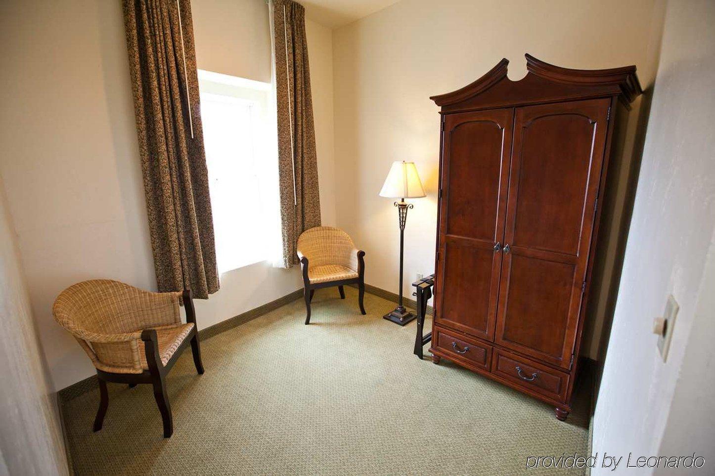 Embassy Suites Charleston - Historic District Pokój zdjęcie